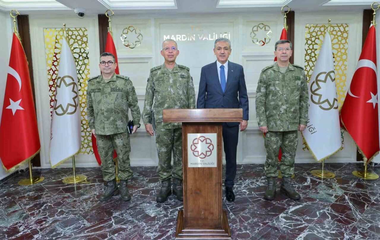 2. Ordu Komutanı Korgeneral Zorlu Topaloğlu, Mardin Valisi ve Büyükşehir