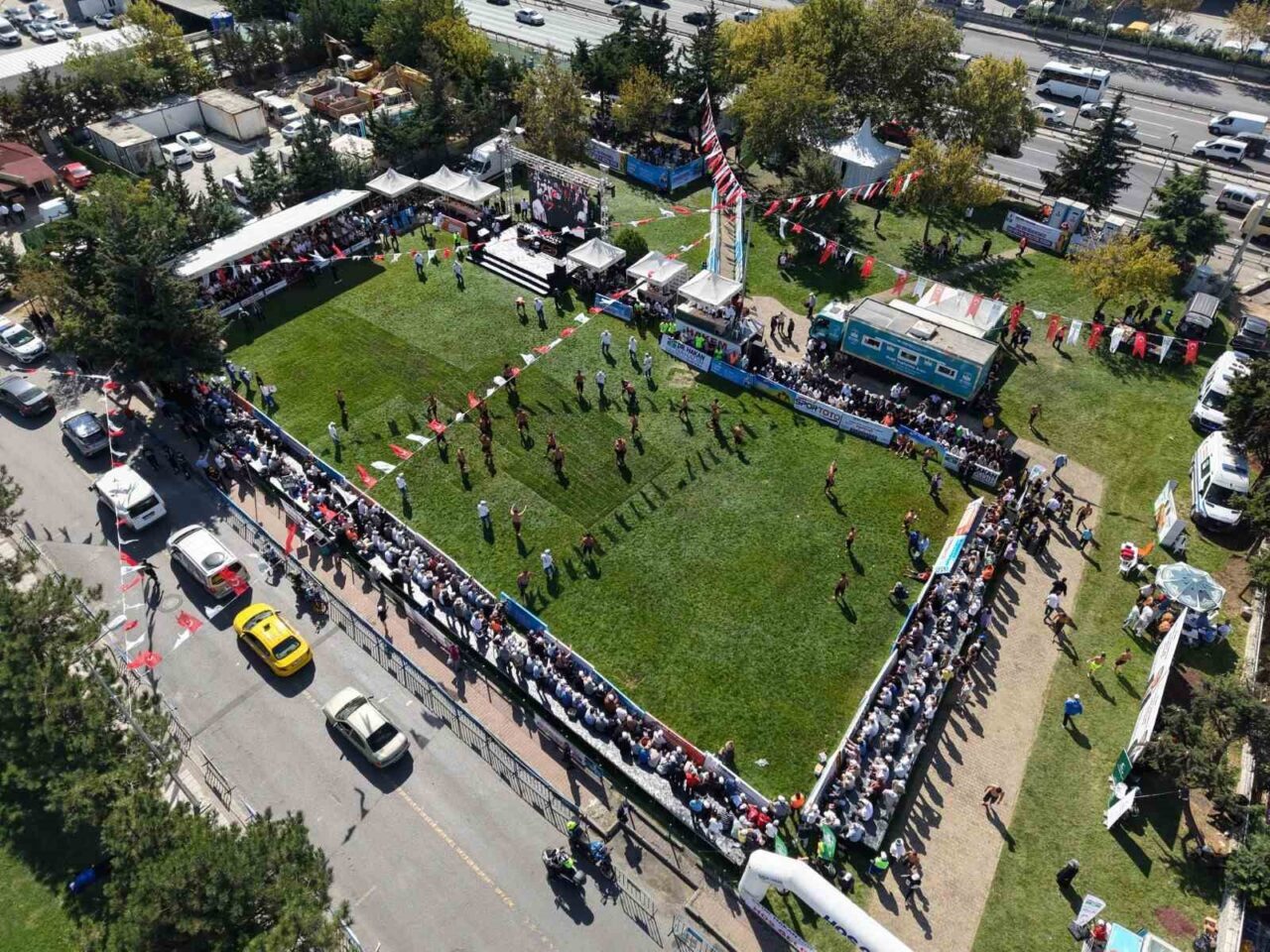 Bahçelievler Belediyesi tarafından düzenlenen 20’inci Geleneksel Bahçelievler Kocasinan Yağlı Güreşleri