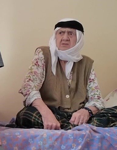 Amasya’nın Suluova ilçesinde 127 yaşındaki Ayşe Bayrı, hayatını kaybetti. 3