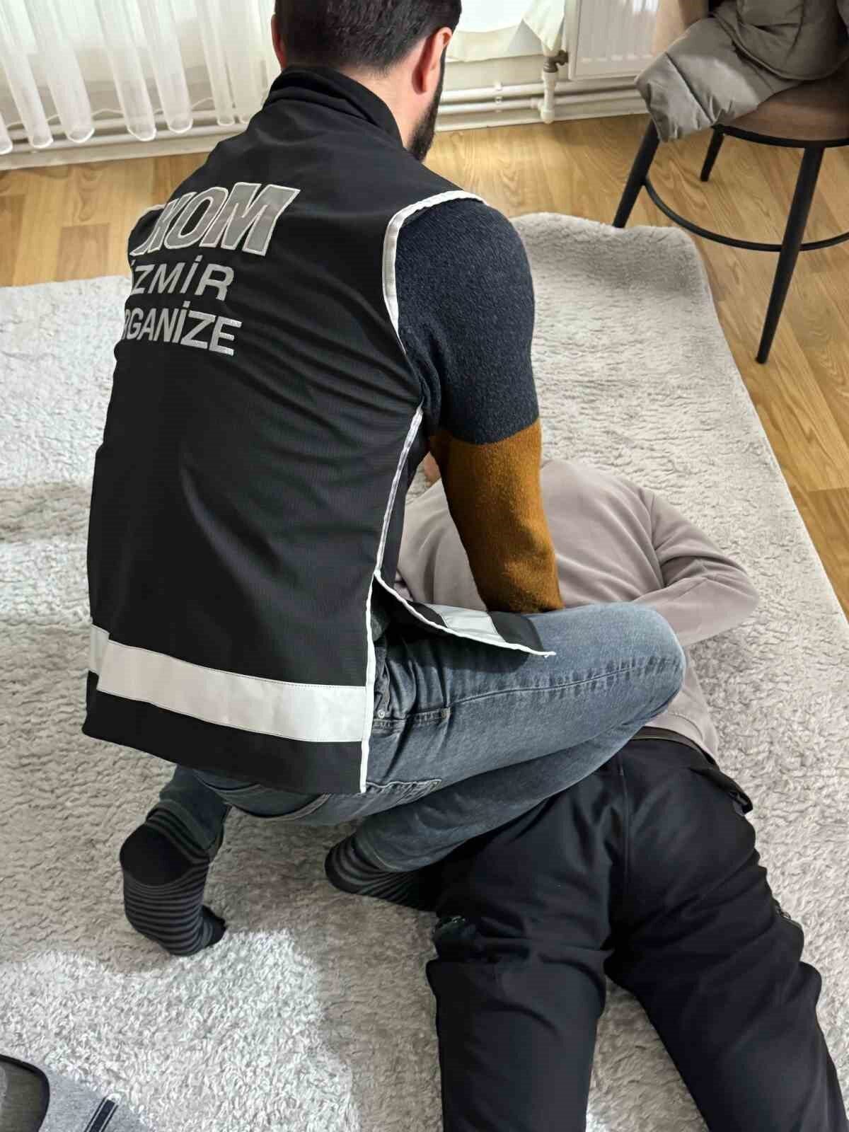 Hırsızlık, yol kesme ve çeşitli suçlardan toplam 30 yıl 3