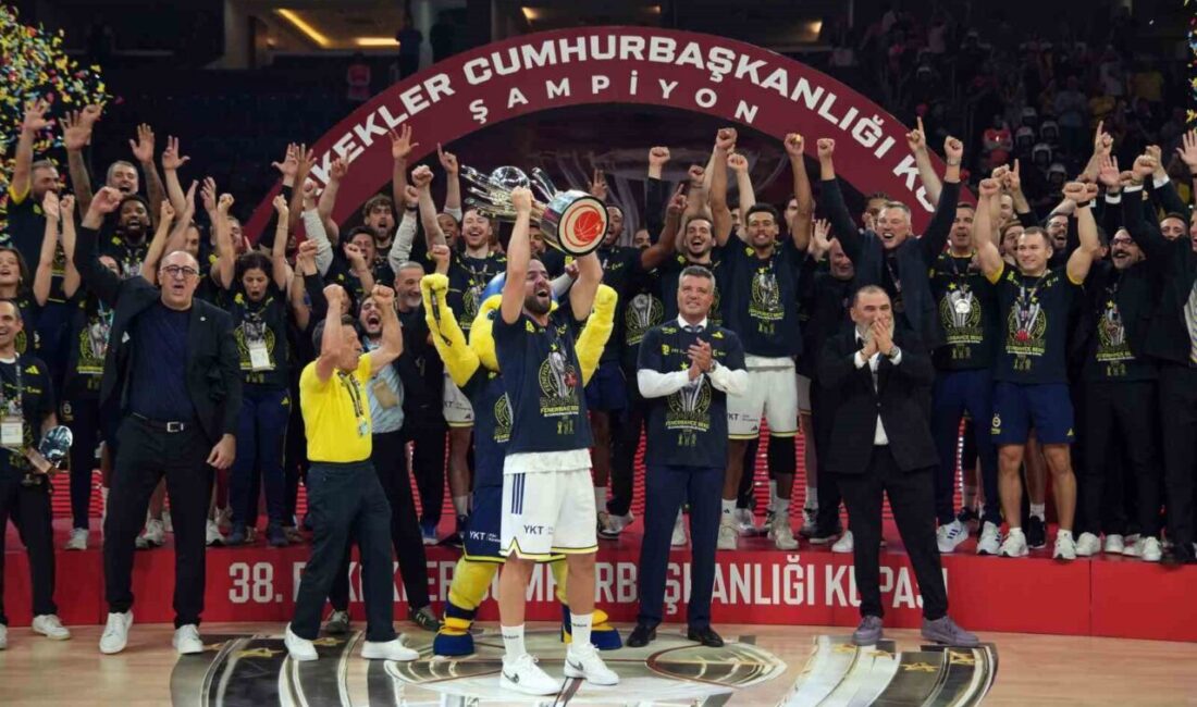 38. Erkekler Cumhurbaşkanlığı Kupası’nda Fenerbahçe Beko şampiyonluğa ulaşırken, ödüller sahiplerini