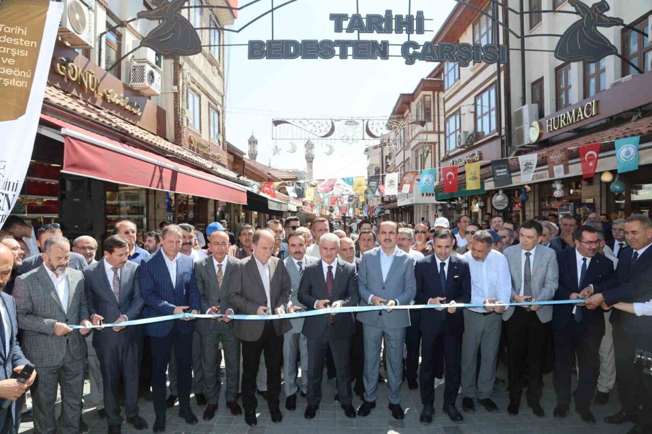 Konya Büyükşehir Belediyesi tarafından düzenlenen 4. Tarihi Bedesten Alışveriş Günleri