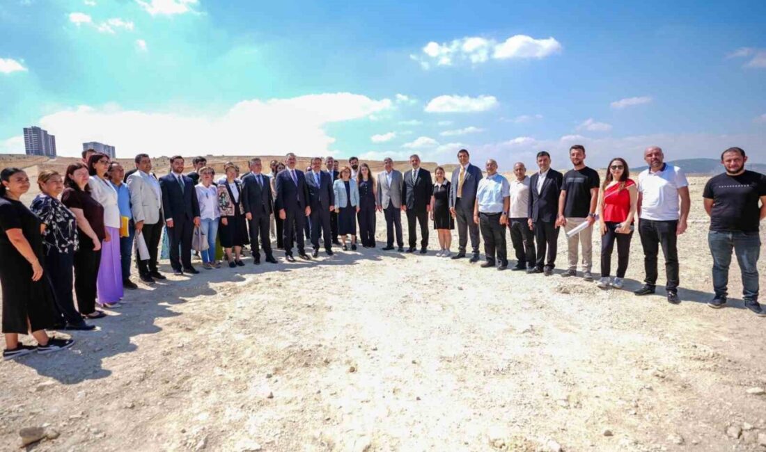 Şehitkamil Belediye Başkanı Umut Yılmaz, 500 yataklı Beylerbeyi Devlet Hastanesi