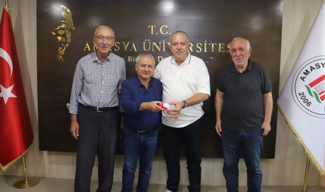 Amasya’da 65 yaşındaki Faruk Cangül, girdiği YKS’de kazandığı Amasya Üniversitesi