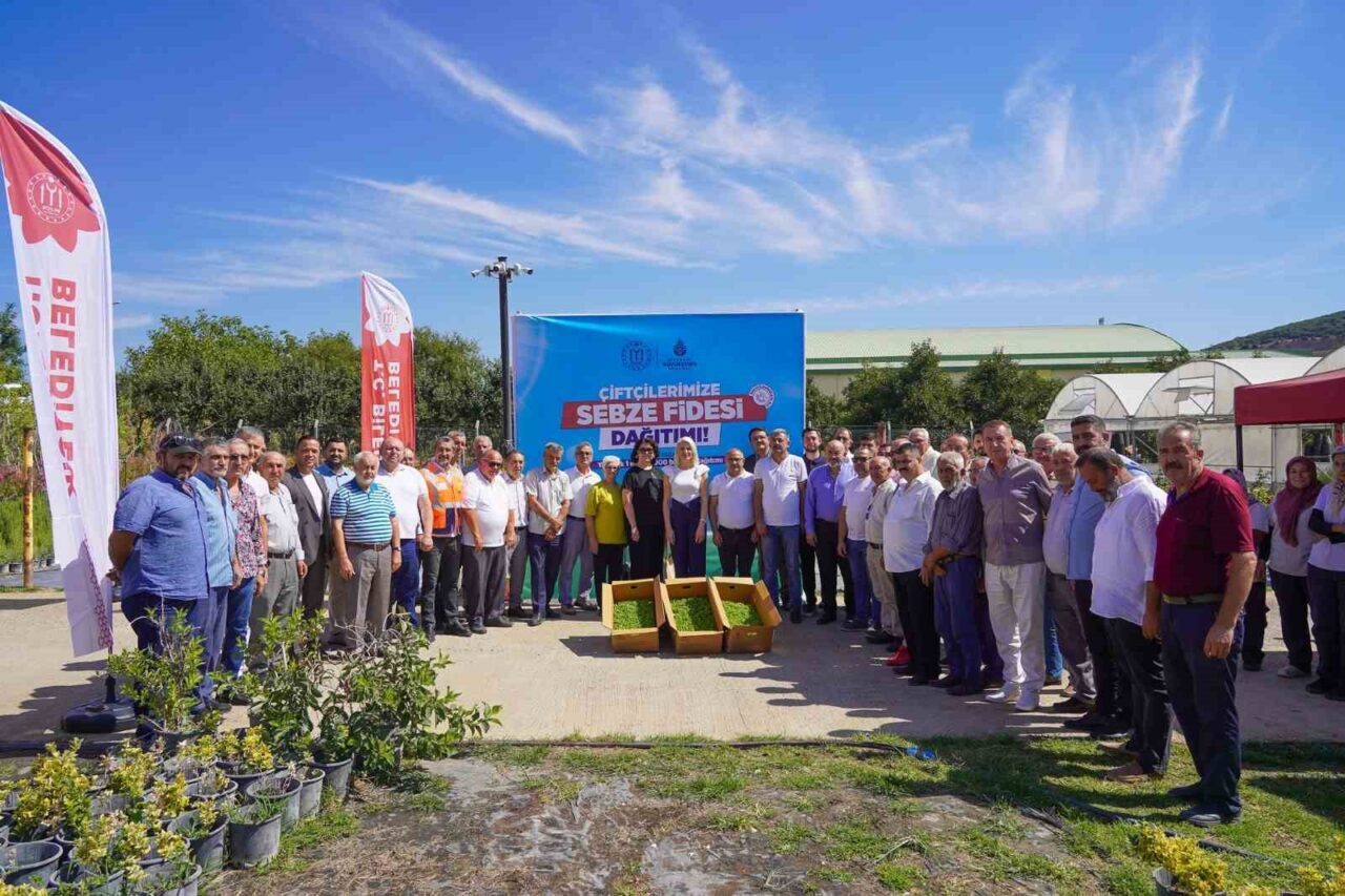 Bilecik’te 77 bin 400 fide toprakla buluşmak üzere çiftçilere dağıtıldı.