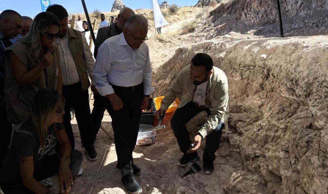 Kayseri Büyükşehir Belediye Başkanı Memduh Büyükkılıç ve 7,7 milyon yıllık