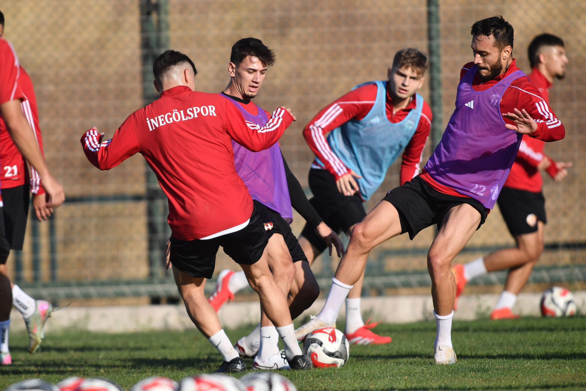 Farklı kazanılan Kastamonu maçı ile puanını 9’a çıkartan Sultansu İnegölspor,Pazar