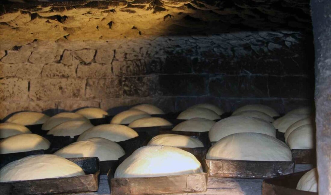 Giresun’da dededen kalan fırıncılık mirasını sürdüren Burhan Paylan, meşhur Abacıbükü