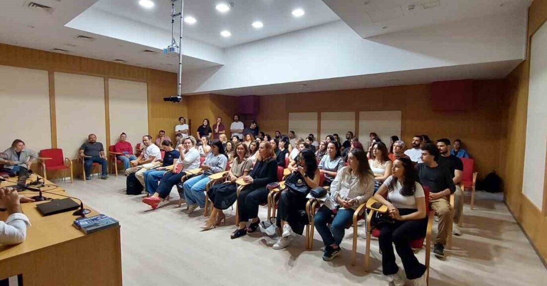 Anadolu Üniversitesi Açıköğretim Fakültesi bünyesinde faaliyet gösteren Öğrenme Teknolojileri Geliştirme