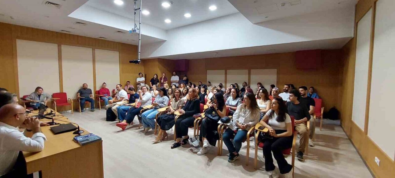 Anadolu Üniversitesi Açıköğretim Fakültesi bünyesinde faaliyet gösteren Öğrenme Teknolojileri Geliştirme