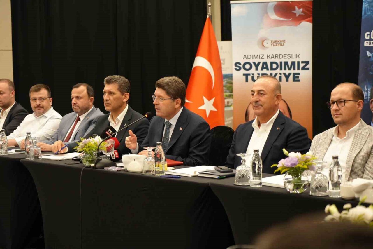 Antalya’da avukatlarla bir araya gelen Adalet Bakanı Yılmaz Tunç, “Artık