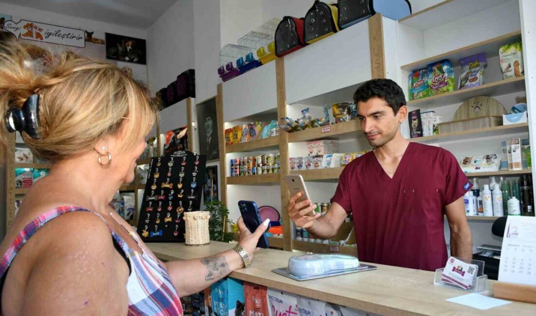 Kuşadası Belediyesi’nin hemşehri kartı olan Adalı Kart ailesine üye iş