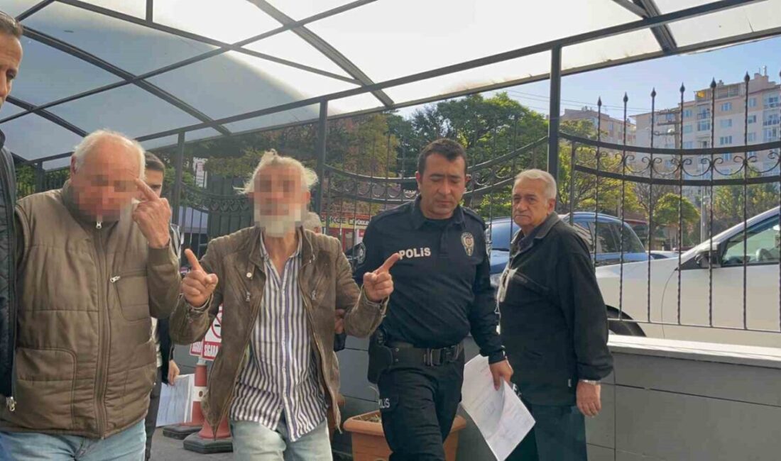 Eskişehir’de yaşlı bir vatandaşı, köpekleri için kendisini şikayet ettiği şüphesi