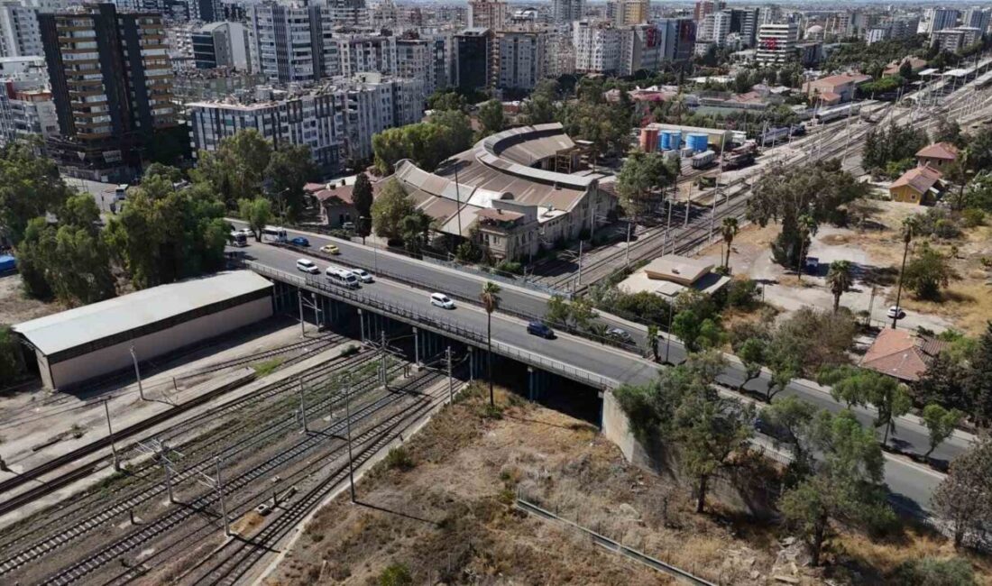 Adana’da Yüksek Hızlı Tren Projesi kapsamında çalışmalar devam ederken, 1962