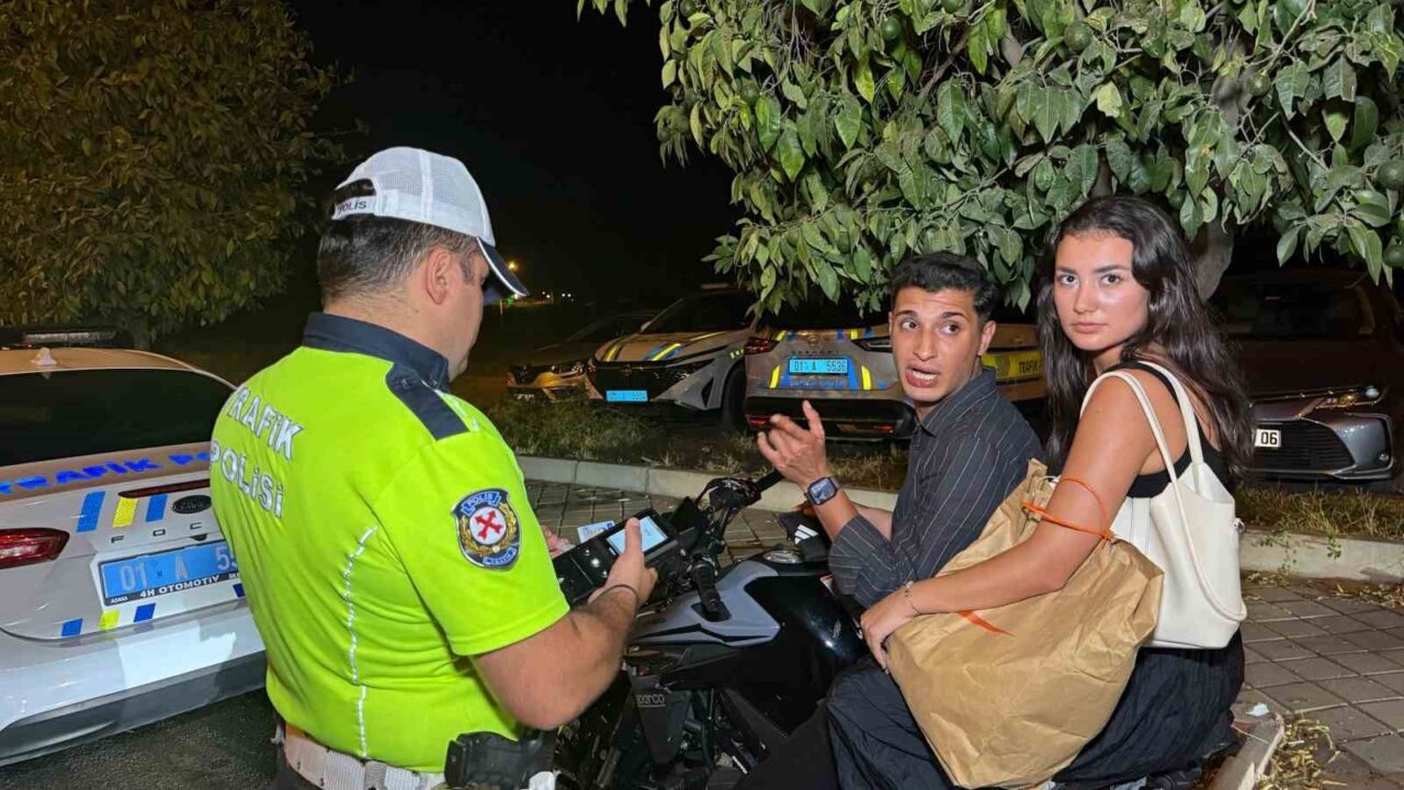 Adana’da trafik polislerinin yaptığı alkol denetiminde 38 kişiye toplam 255
