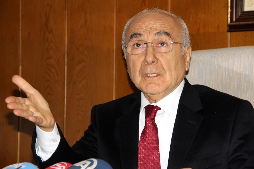 Adana’nın eski Büyükşehir Belediye Başkanı Aytaç Durak, Ankara’ya gitmek üzere