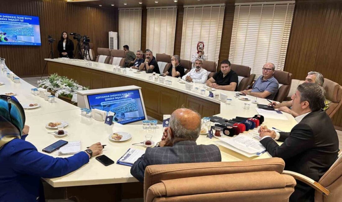 Adıyaman Belediyesi, deprem sonrası yorgun altyapıyı tarihe gömüyor. 450 kilometresi