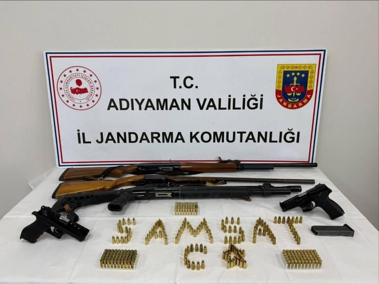 Adıyaman İl Jandarma Komutanlığı ekiplerince silah kaçakçılığına yönelik yürütülen çalışmalar
