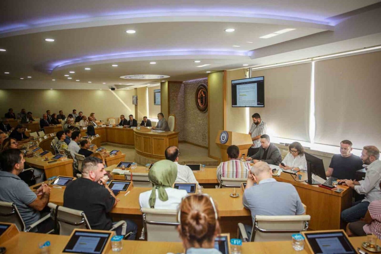 Aydın Adnan Menderes Üniversitesi’nde (ADÜ) yeni dönem hazırlıkları sürerken, Rektör