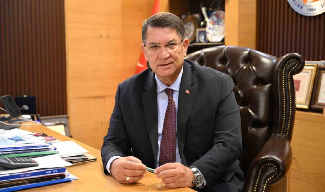 Yeni eğitim öğretim yılı öncesinde Antalya’da kırtasiye ve okul kıyafeti