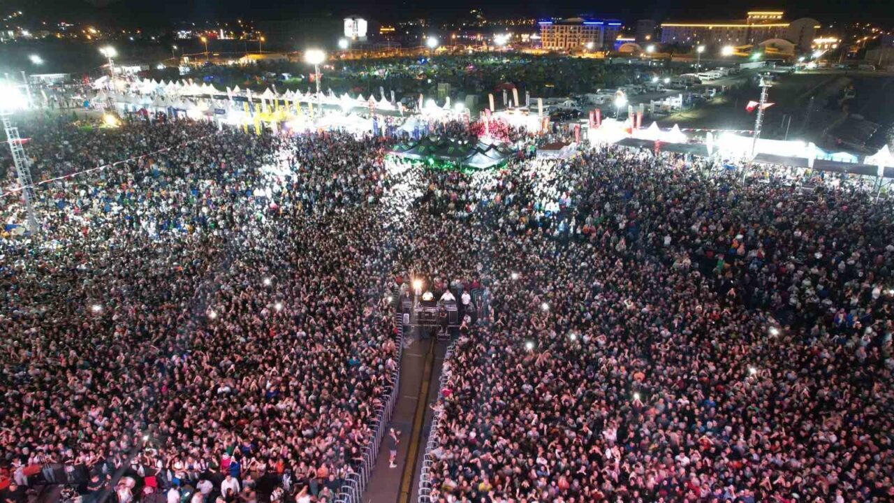 Hazırlıkları tamamlanan dünyanın en büyük spor organizasyonlarından biri için beklenen