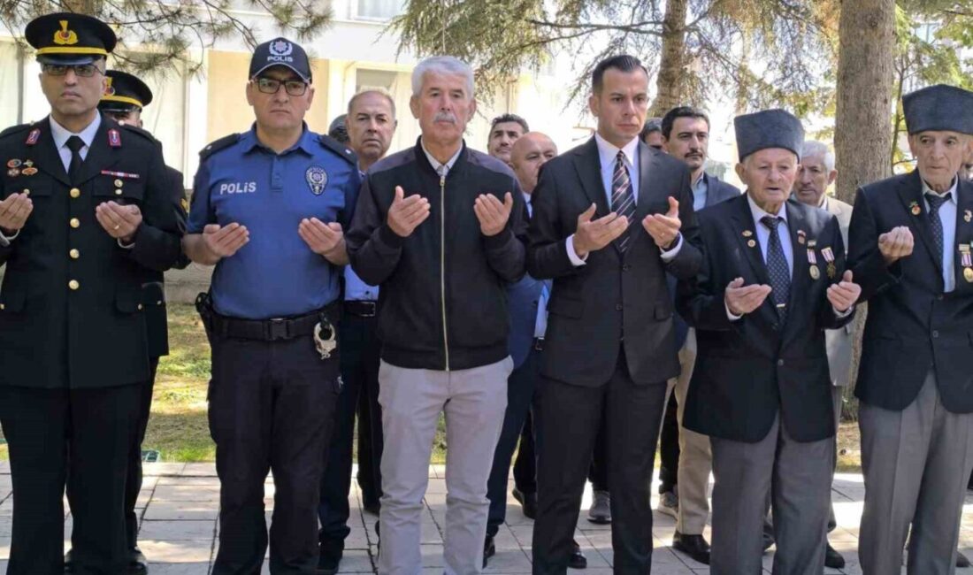 Afyonkarahisar’da 19 Eylül Gaziler Günü gerçekleştirilen çeşitli etkinlikler ile kutlandı.