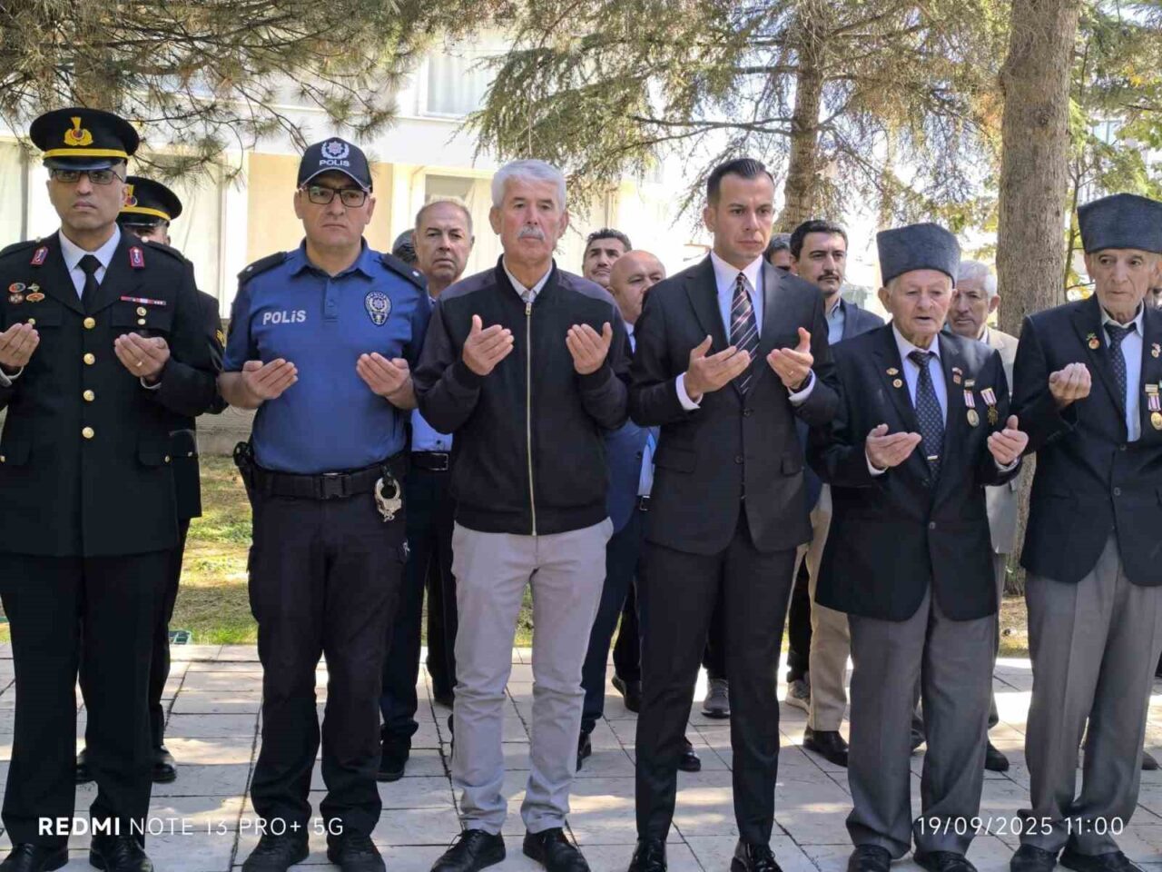 Afyonkarahisar’da 19 Eylül Gaziler Günü gerçekleştirilen çeşitli etkinlikler ile kutlandı.