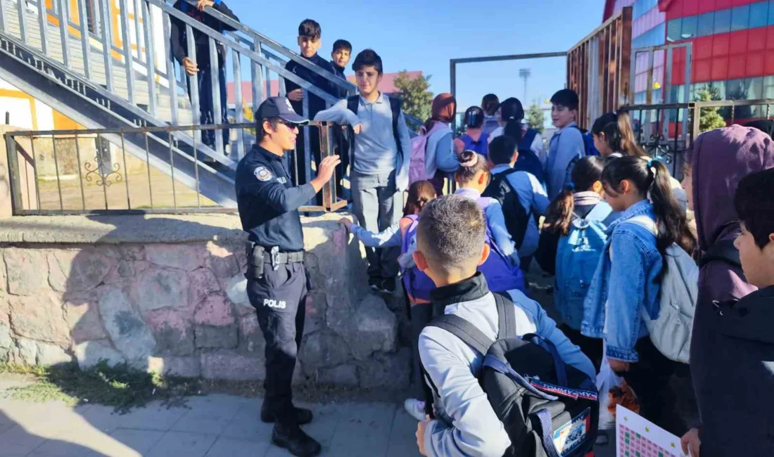 Ağrı’da polis ekipleri, öğrencilerin güvenli ve huzurlu bir ortamda eğitim