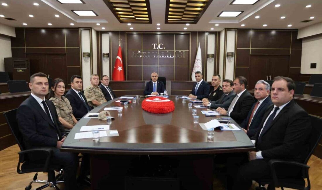 Ağrı Valisi Mustafa Koç başkanlığında, ilgili kurum temsilcilerinin katılımıyla “Üniversite