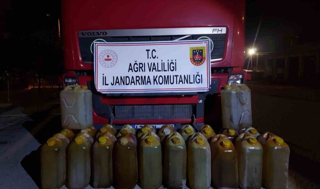 Ağrı’nın Doğubayazıt ilçesinde yol kontrol uygulamasında 603 litre kaçak akaryakıt