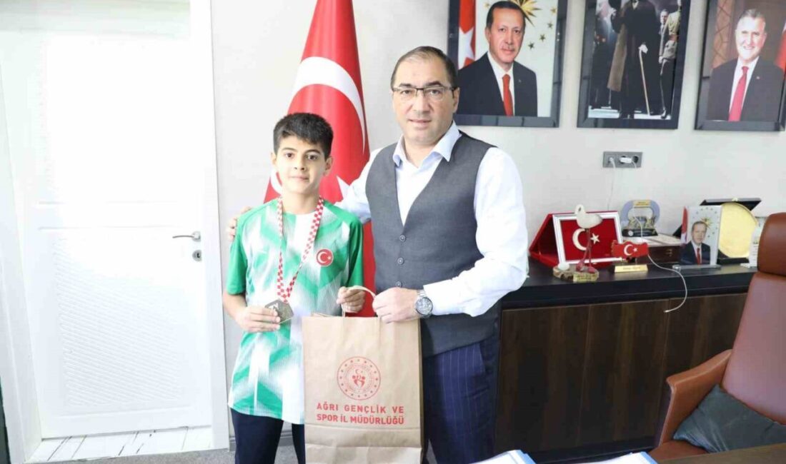 Hırvatistan’da düzenlenen 12. Li-Ning Zagreb Youth Open turnuvasında U-13 kategorisinde