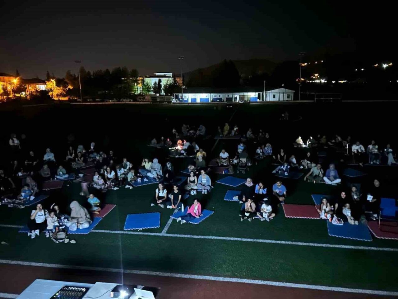 Adıyaman’ın Gölbaşı ilçesinde, “Aile Yılı” etkinlikleri kapsamında anlamlı bir sinema