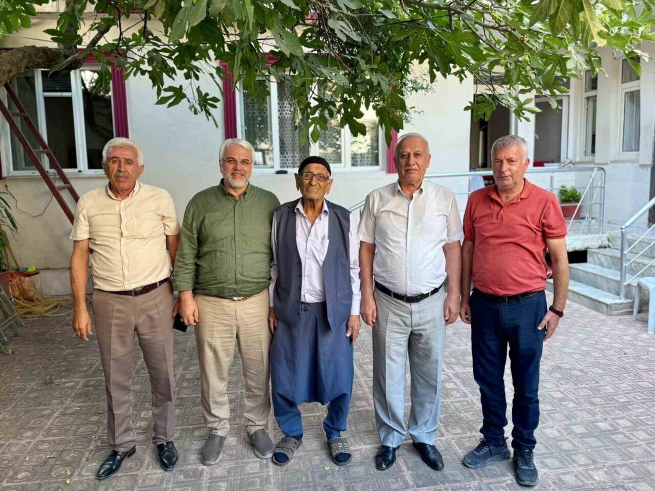 AK Parti Adıyaman İl Başkanlığı, geçmiş dönemlerde partinin çeşitli kademelerinde