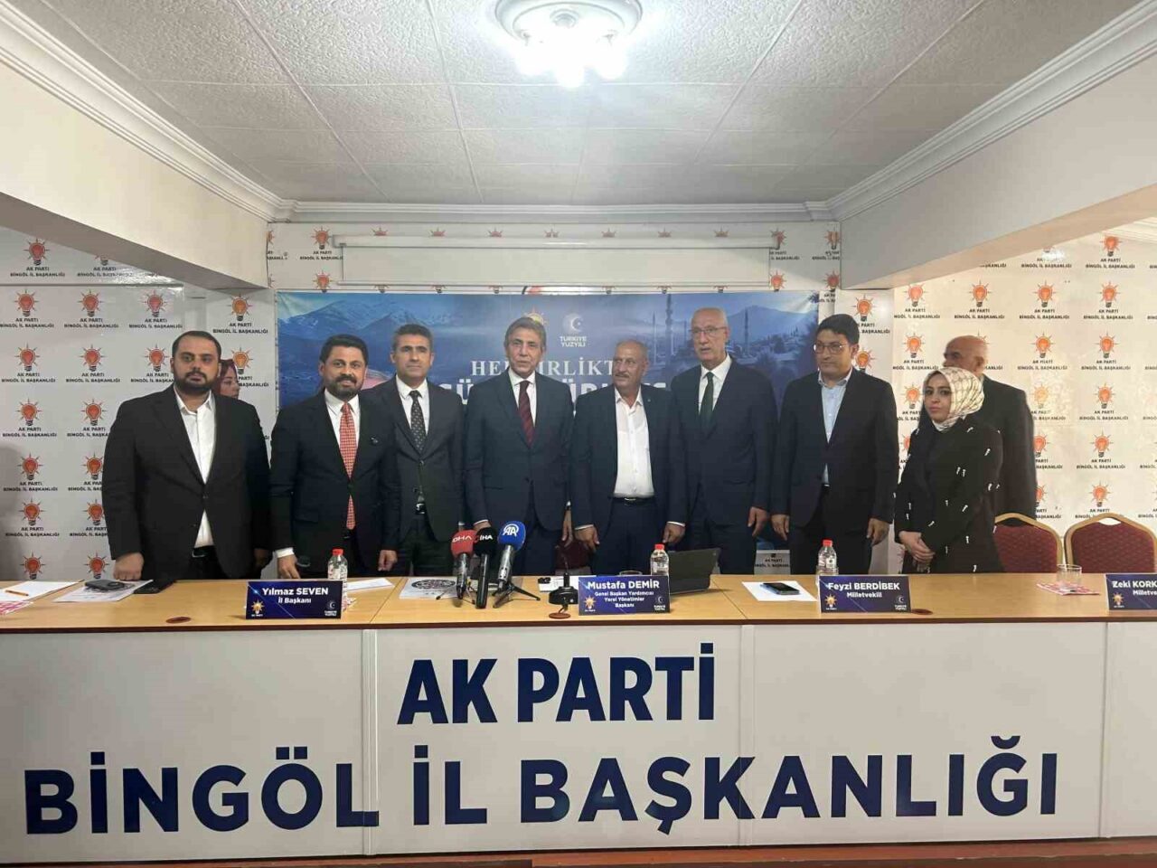 AK Parti Yerel Yönetimlerden Sorumlu Genel Başkan Yardımcısı Mustafa Demir,