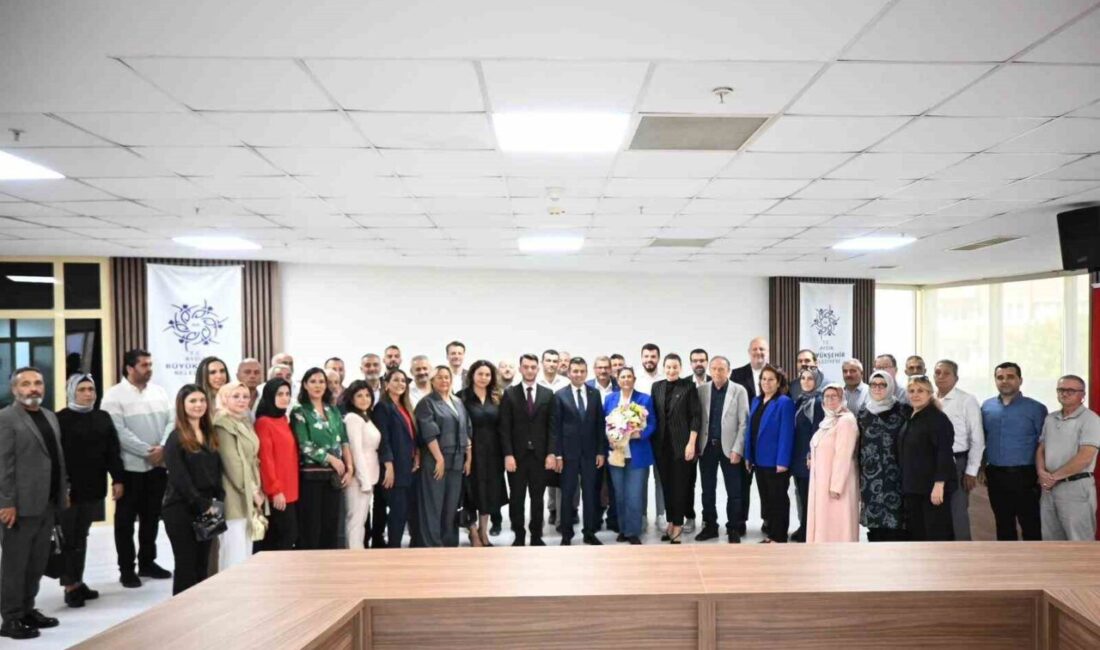 AK Parti Kuşadası İlçe Başkanı Fatih Sarıgöz ve yönetim kurulu