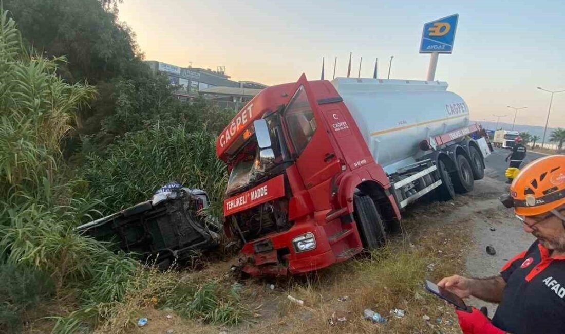 Aydın’ın Efeler ilçesinde akaryakıt tankeri ile minibüsün çarpışması sonucu meydana