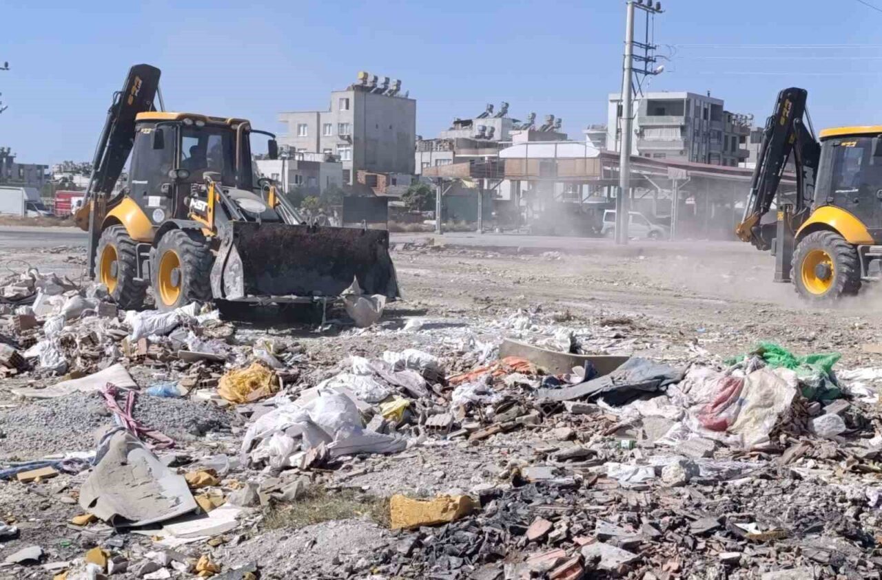Mersin’in merkez ilçe Akdeniz Belediyesi, kent genelinde çevre ve görüntü