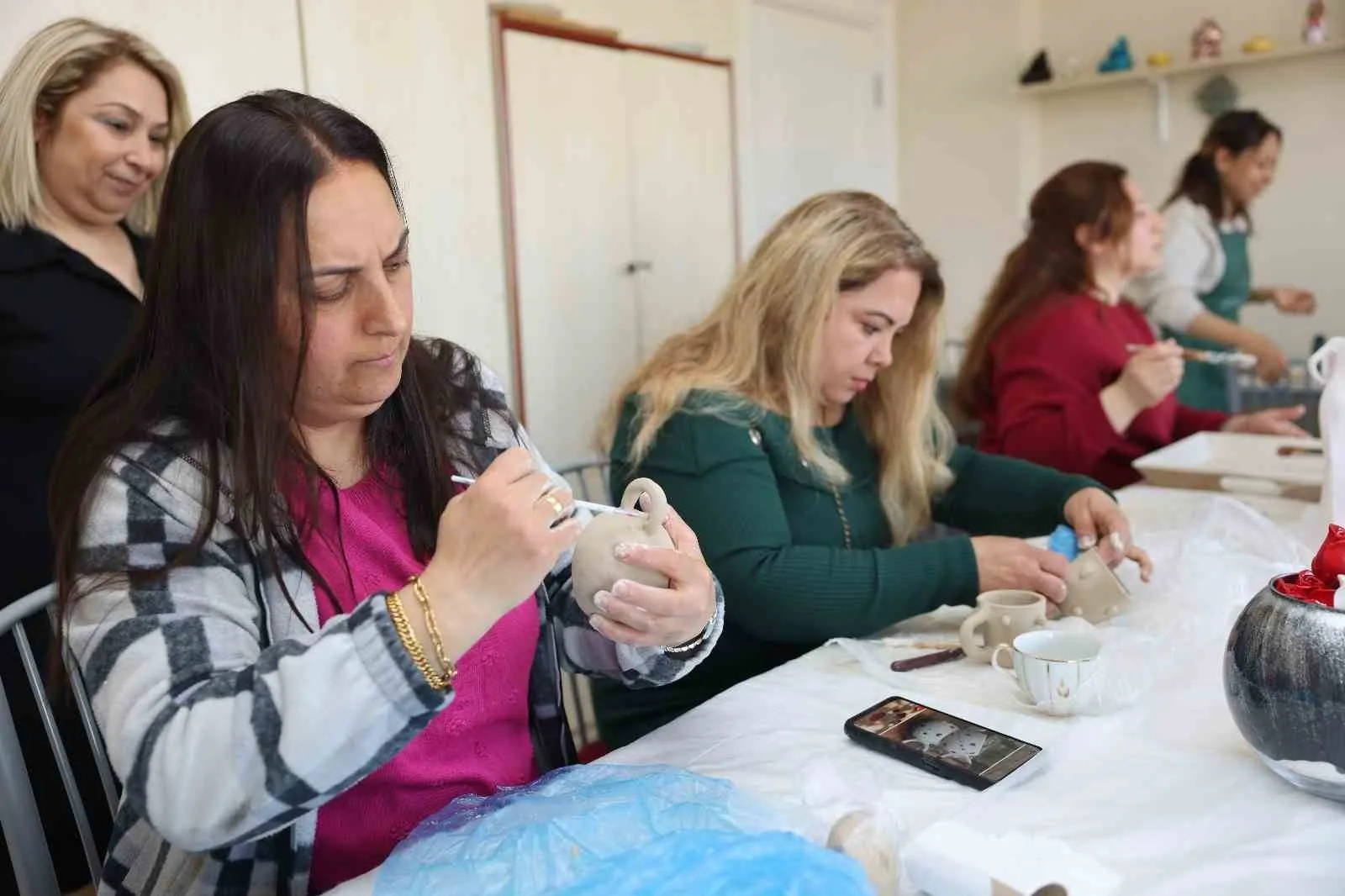 Akdeniz Belediyesi Kültür ve Sosyal İşler Müdürlüğü, bünyesinde bulunan 10