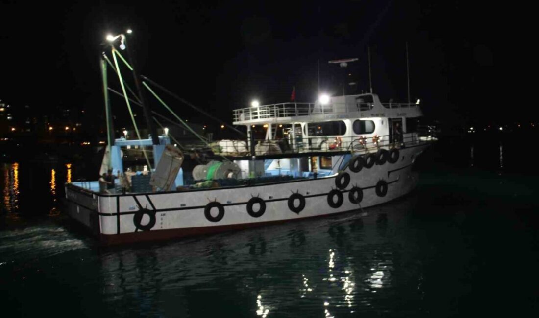 Akdeniz’e 321 kilometrelik kıyısı olan Mersin’de av yasağının bu gece