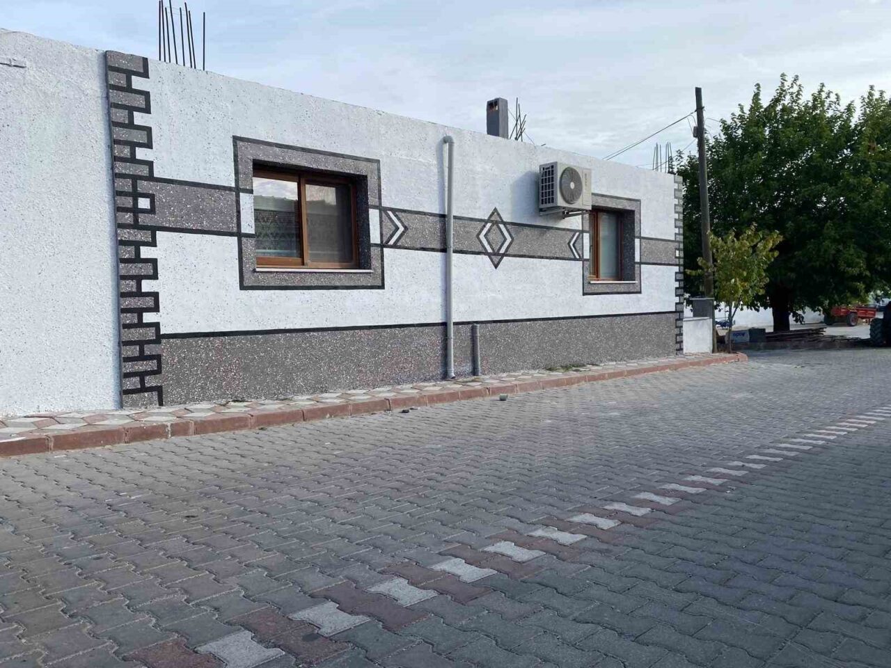 Manisa’nın Akhisar ilçesine bağlı Arabacıbozköy Mahallesi’nde mahalle sakinlerinin yaşam kalitesini