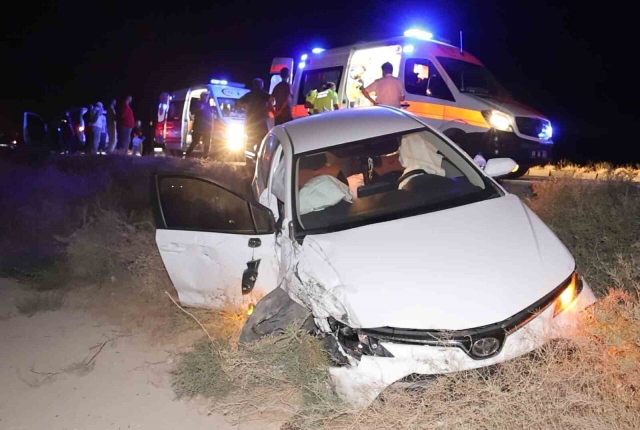 Aksaray’da otomobilin hafif ticari araca çarpması sonucu meydana gelen trafik