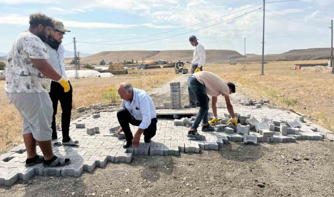 Akyaka’nın köy içi yolları,Özel İdare ekipleri tarafından yürütülen çalışmalarla daha