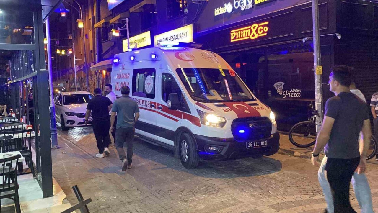 Eskişehir’de alacak verecek sebebiyle çıkan kavgada bıçaklanarak yaralanan şahıs hastaneye