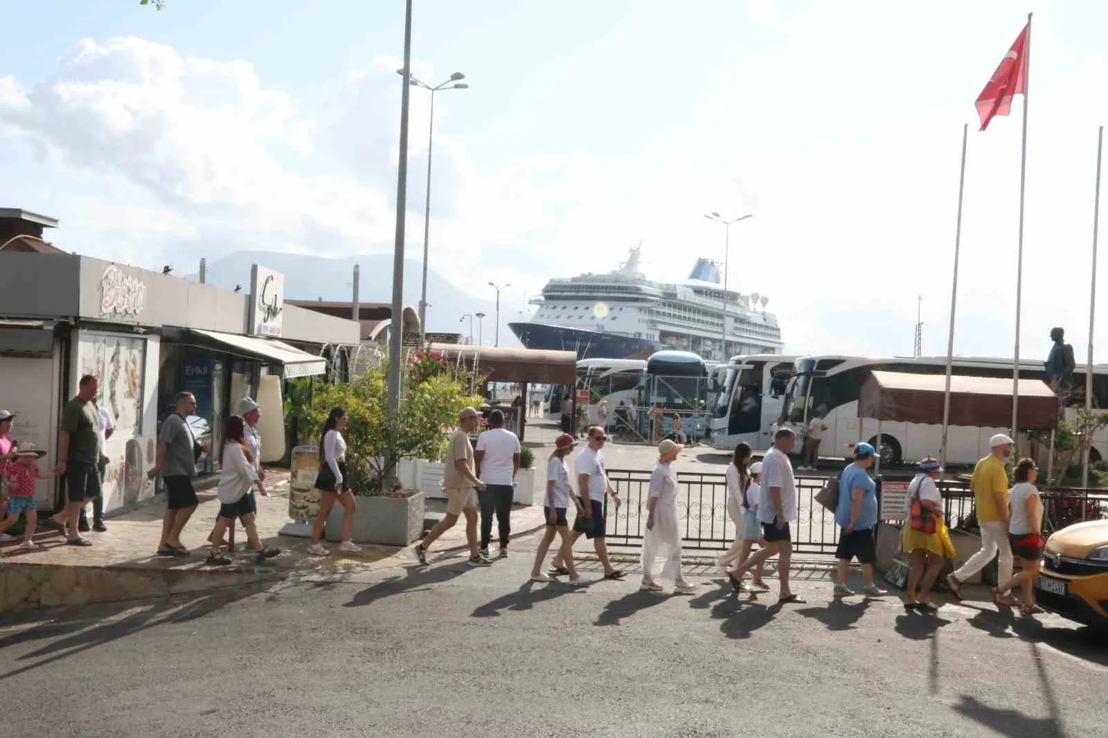 Antalya’nın gözde turizm merkezlerinden biri olan Alanya ilçesi, 2025 yılının