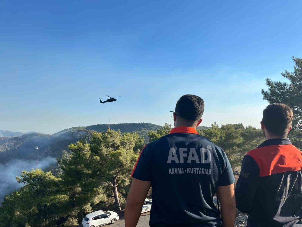 Antalya’nın Alanya ilçesinde Aliefendi, Kargıcak ve Ispatlı mahallelerinde çıkan orman