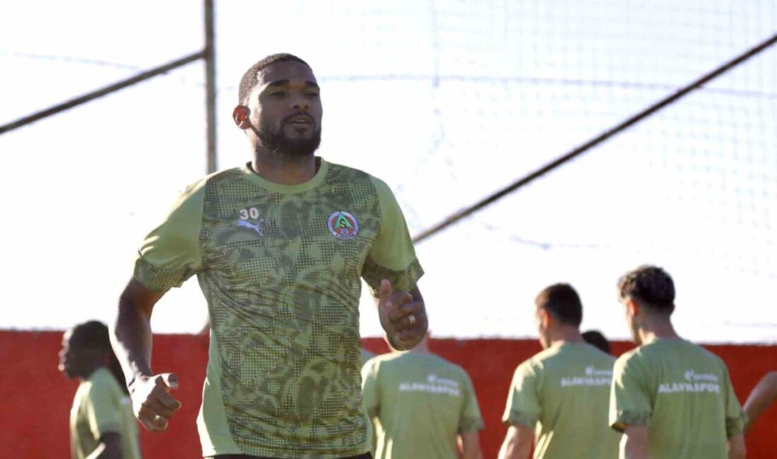 Corendon Alanyaspor, Trendyol Süper Lig’in ilk haftasında ertelenen Fenerbahçe maçın