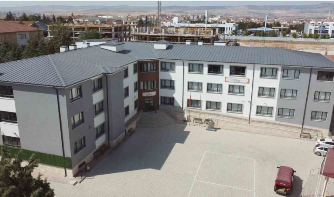 Eskişehir’de depreme dayanıksız olduğunun ortaya çıkması sonucu yıkılan Ali Güven