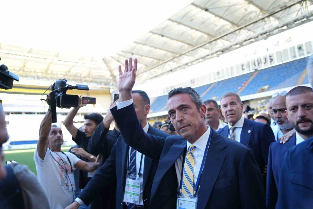 Fenerbahçe’de yapılan başkanlık seçiminde Sadettin Saran’a kaybeden Ali Koç, kongre