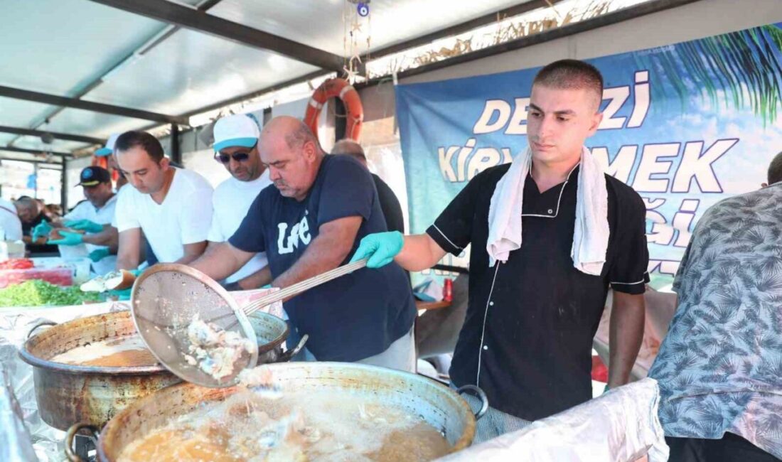 Aliağalı balıkçılar, ülke genelinde 1 Eylül itibarıyla başlayan 2025-2026 balık