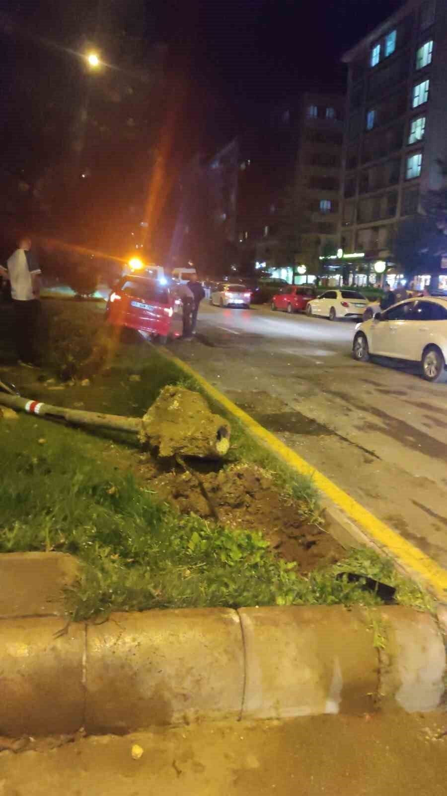 Eskişehir’de alkollü sürücünün çarptığı 3 yayadan 1’i hayatını kaybederken, 1’i